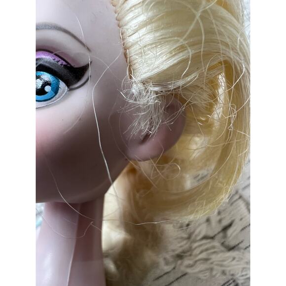 Disney Store Frozen Elsa and Anna Classic Dolls 12 Inches - Picture 8 of 8